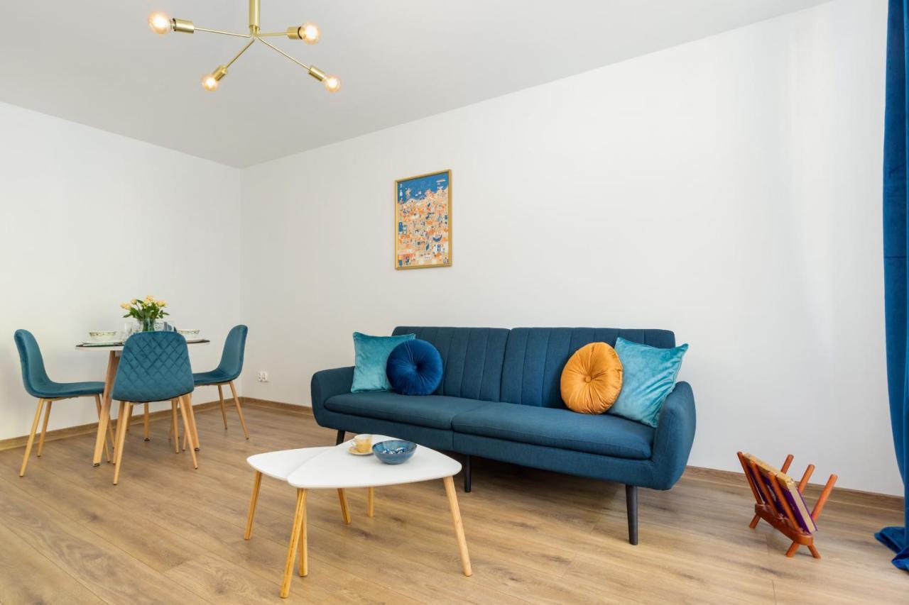 In Centre Of - Katedralna With Balcony By Renters Apartment