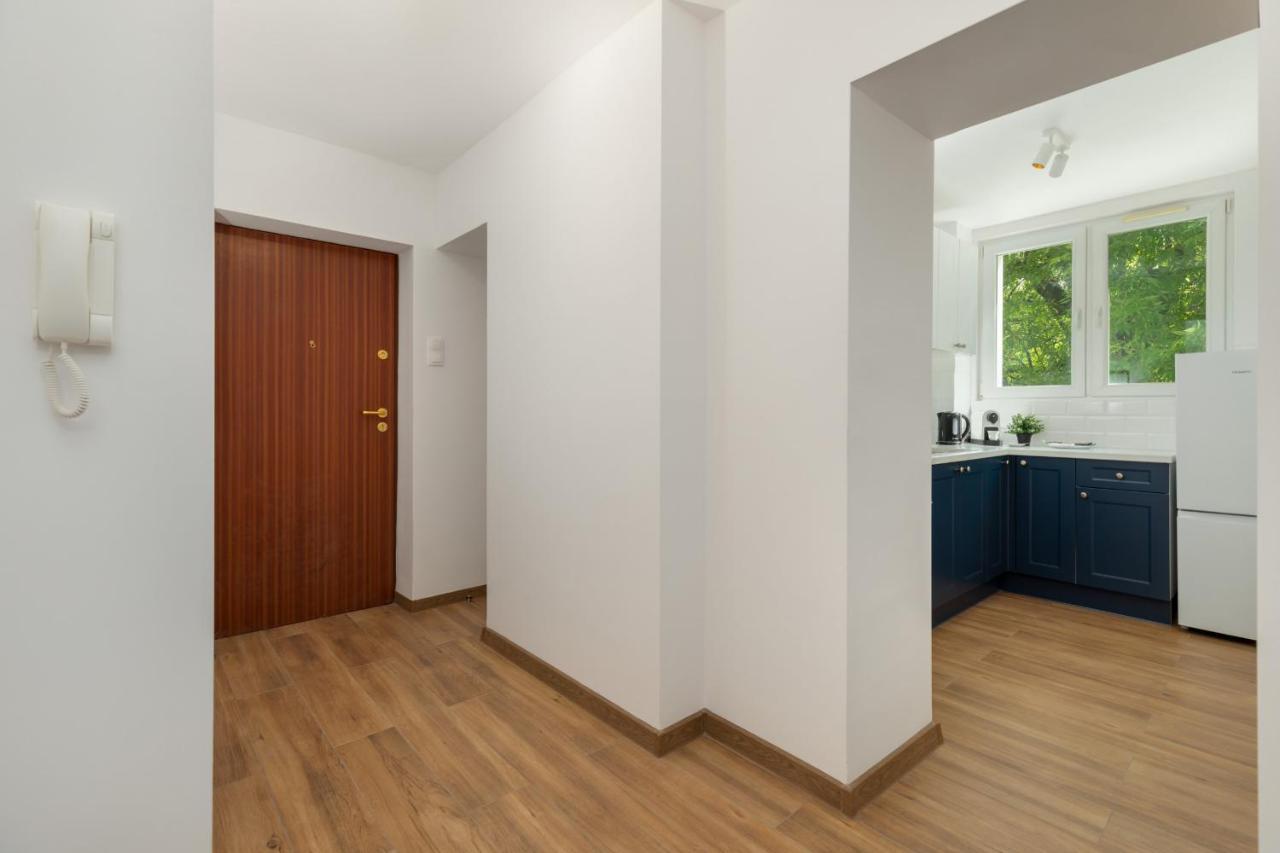 In Centre Of - Katedralna With Balcony By Renters Apartment