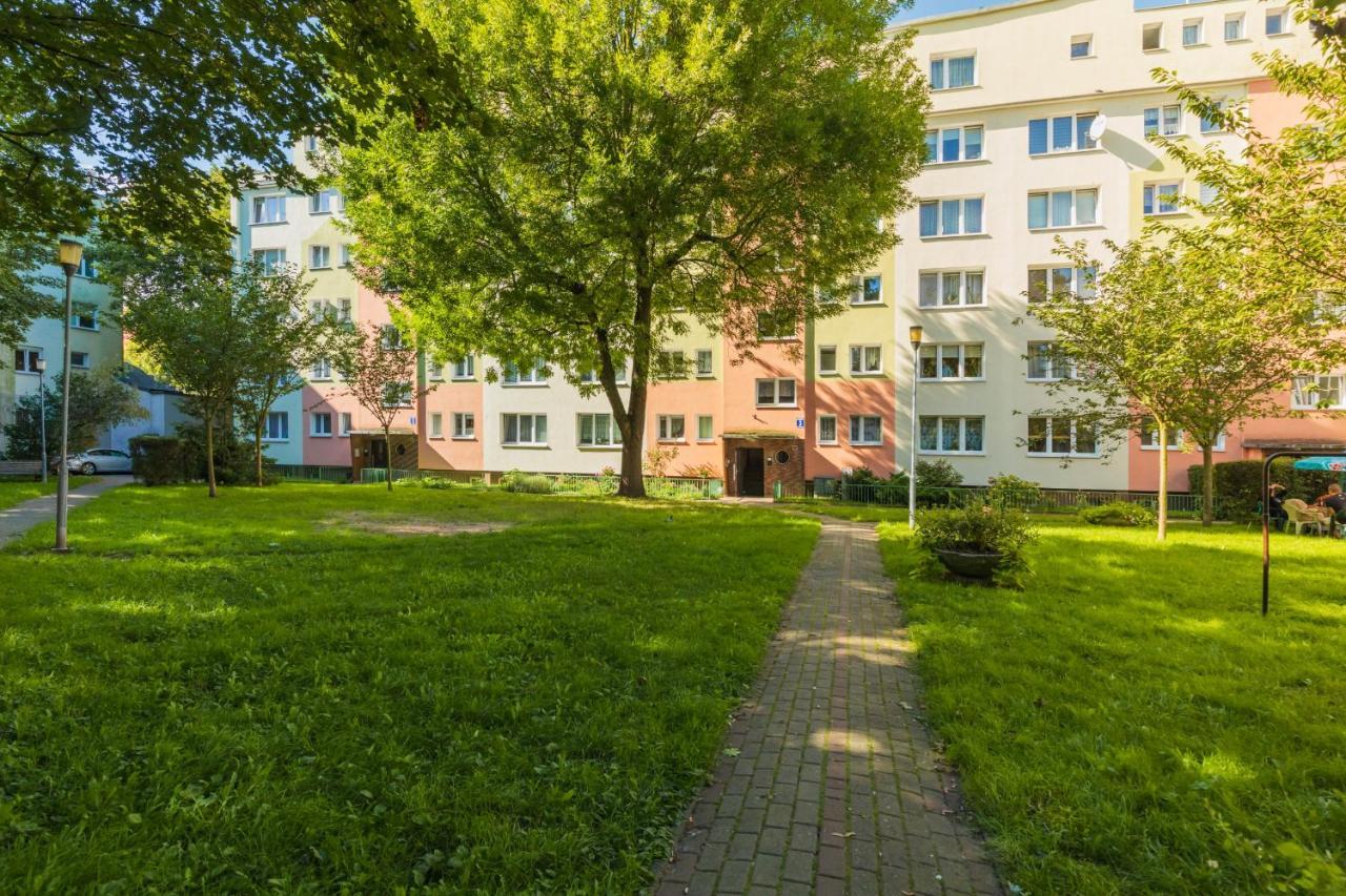 Apartment In Centre Of - Katedralna With Balcony By Renters *